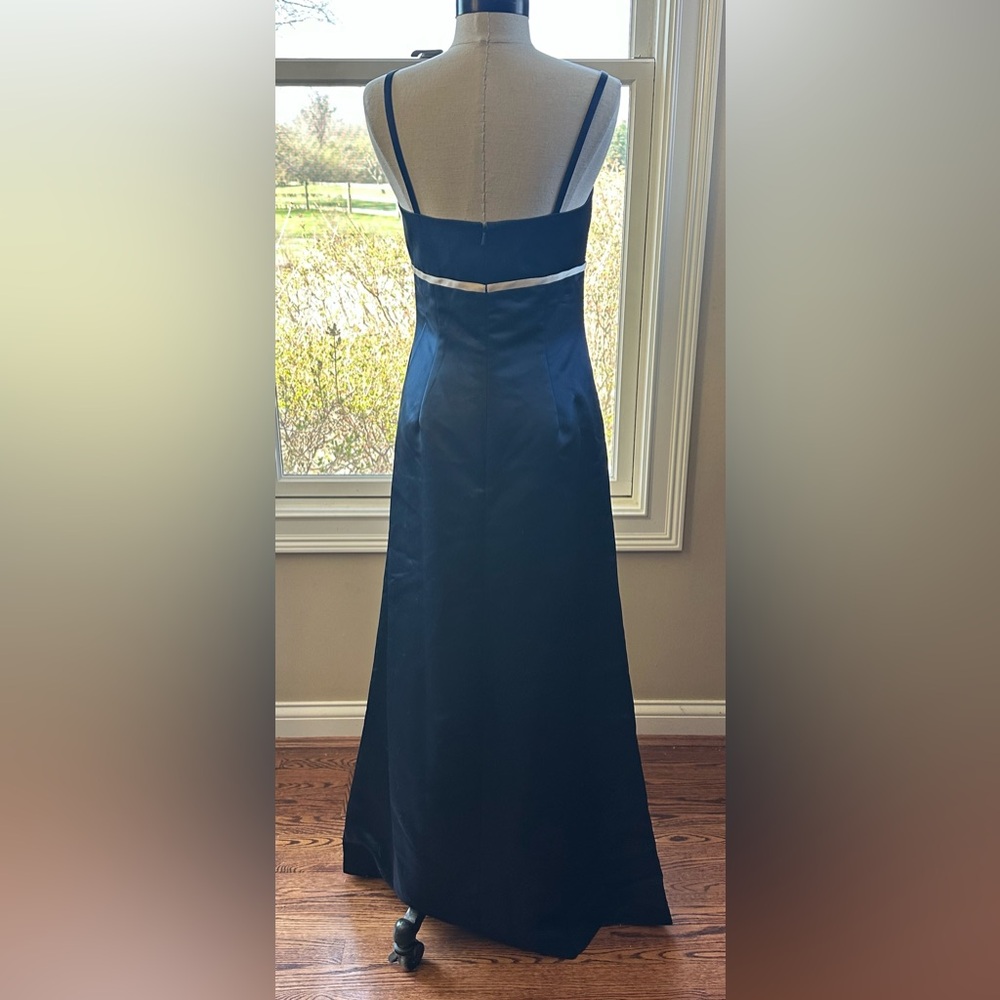Bill Levkoff‎ NWT Navy Satin Maxi Dress with White Trim - Picture 2 of 6